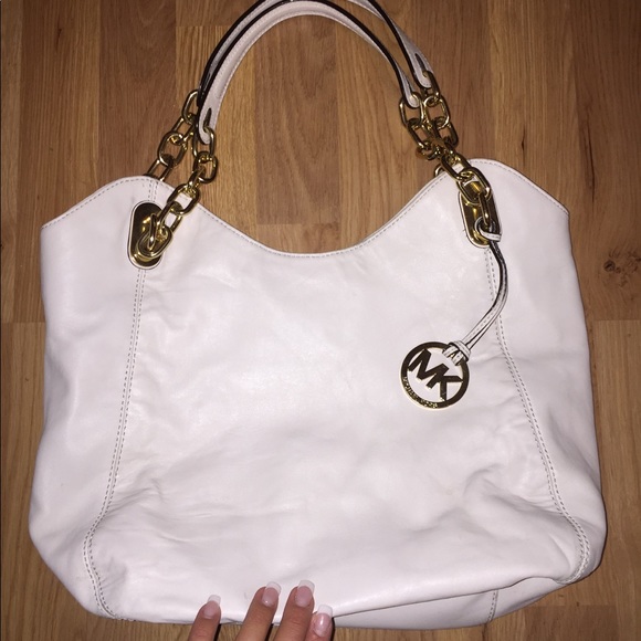 Michael Kors Handbags - ! Michael Kors tote